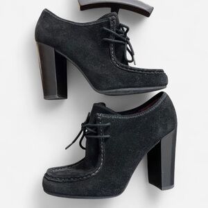 Marc Jacobs Suede bootie heels